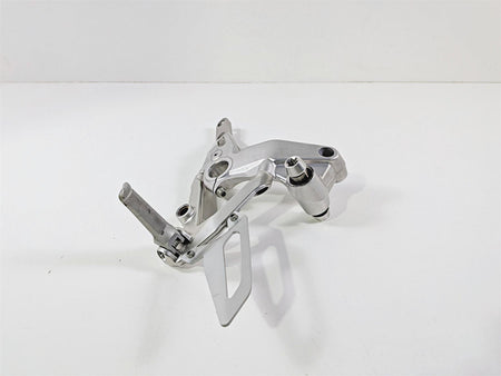 2019 Ducati 959 Panigale Left Frame Mount & Footpeg Set 8291E061AA 82424631AA {{ shop.shopifyCountryName }} - Mototech271