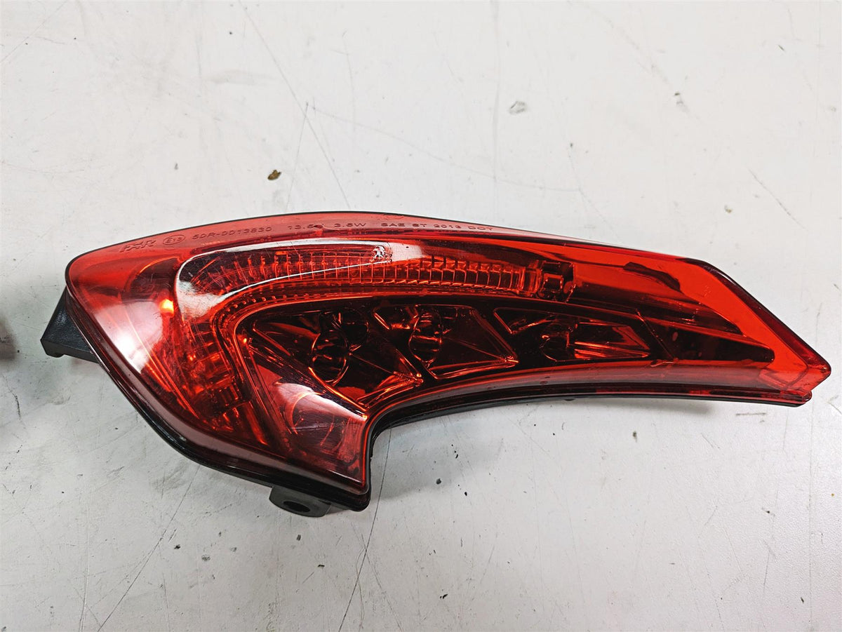 2017 Mv Agusta Dragster 800 Left Right Taillight Tail Lights 8000B8822 8000B8823 {{ shop.shopifyCountryName }} - Mototech271