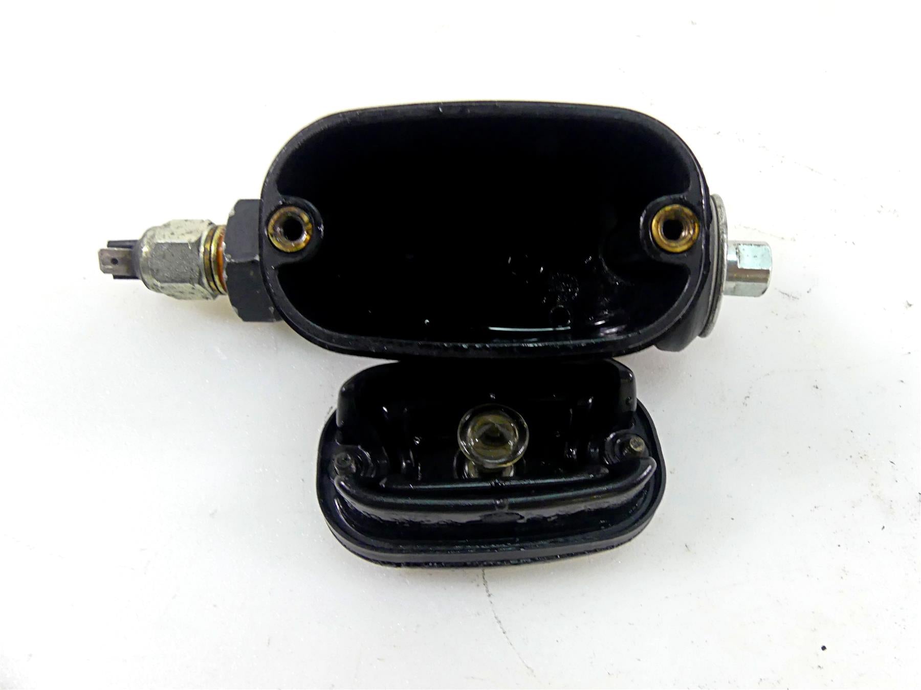 2010 Harley FXDF Dyna Fat Bob Rear Brake Master Cylinder 42474-06C {{ shop.shopifyCountryName }} - Mototech271