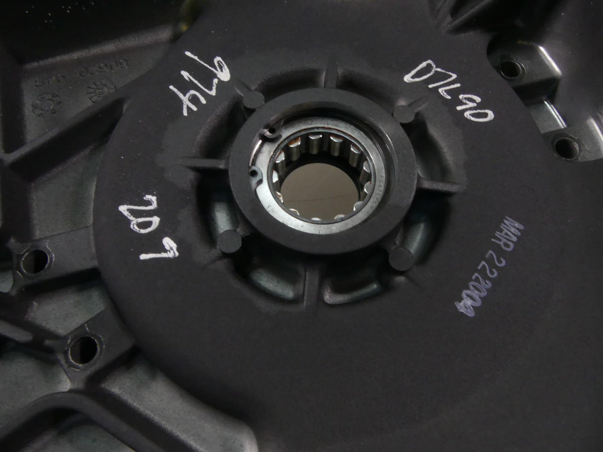2004 Harley Softail FLSTFI Fat Boy Inner Primary Drive Clutch Cover 60620-94B {{ shop.shopifyCountryName }} - Mototech271