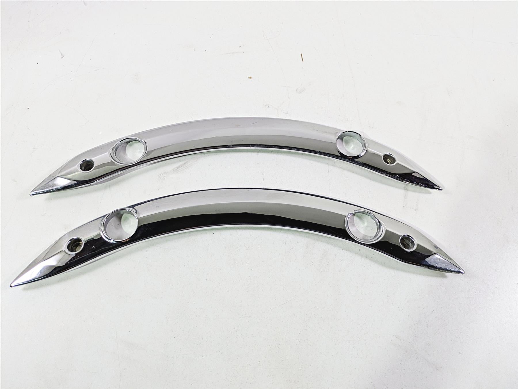 2017 Indian Chieftain Limited Rear Chrome Fender Struts Covers 5139599 5139598