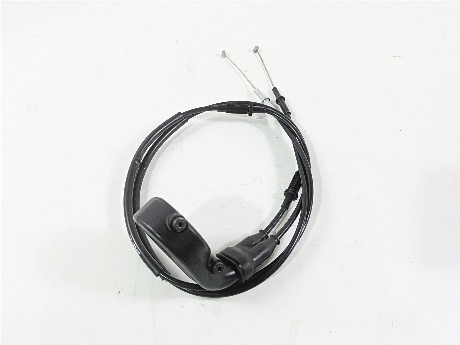 2020 Kawasaki ZX6R ZX636 Ninja Throttle Cable Set 32099-0766 {{ shop.shopifyCountryName }} - Mototech271