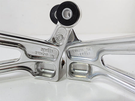 2008 Aprilia RSVR 1000 Factory Passenger Foot Peg Set READ AP8154071 AP8154072 {{ shop.shopifyCountryName }} - Mototech271