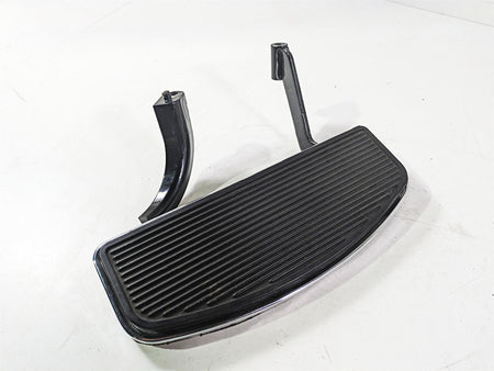 2020 Harley Touring FLHT Electra Glide Right Front Rider Floor Board 50621-06A {{ shop.shopifyCountryName }} - Mototech271