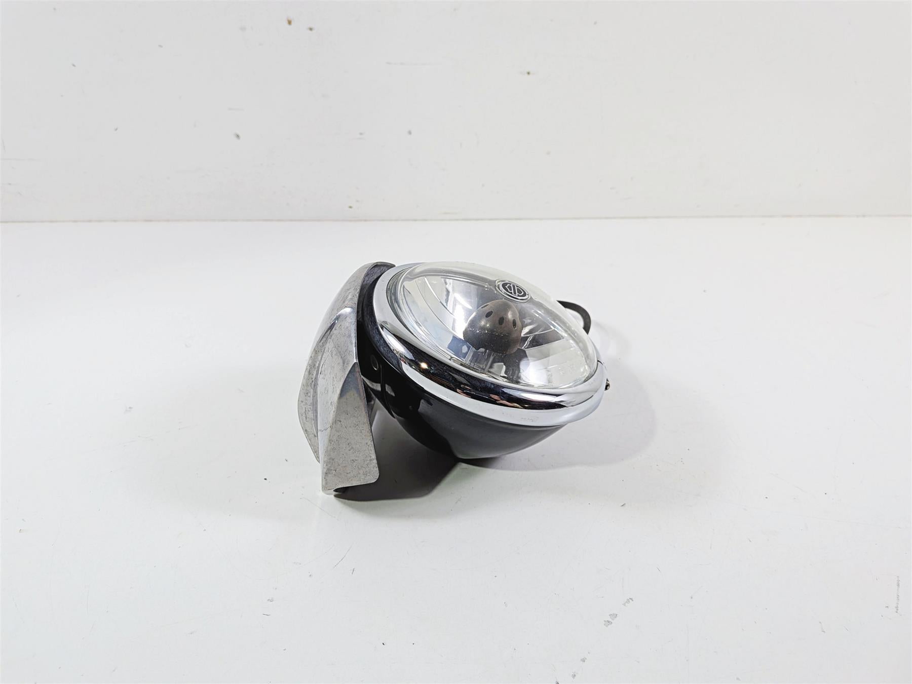 2006 Harley Sportster XL883 Low Headlight Head Light Lamp & Mount 69619-02A {{ shop.shopifyCountryName }} - Mototech271
