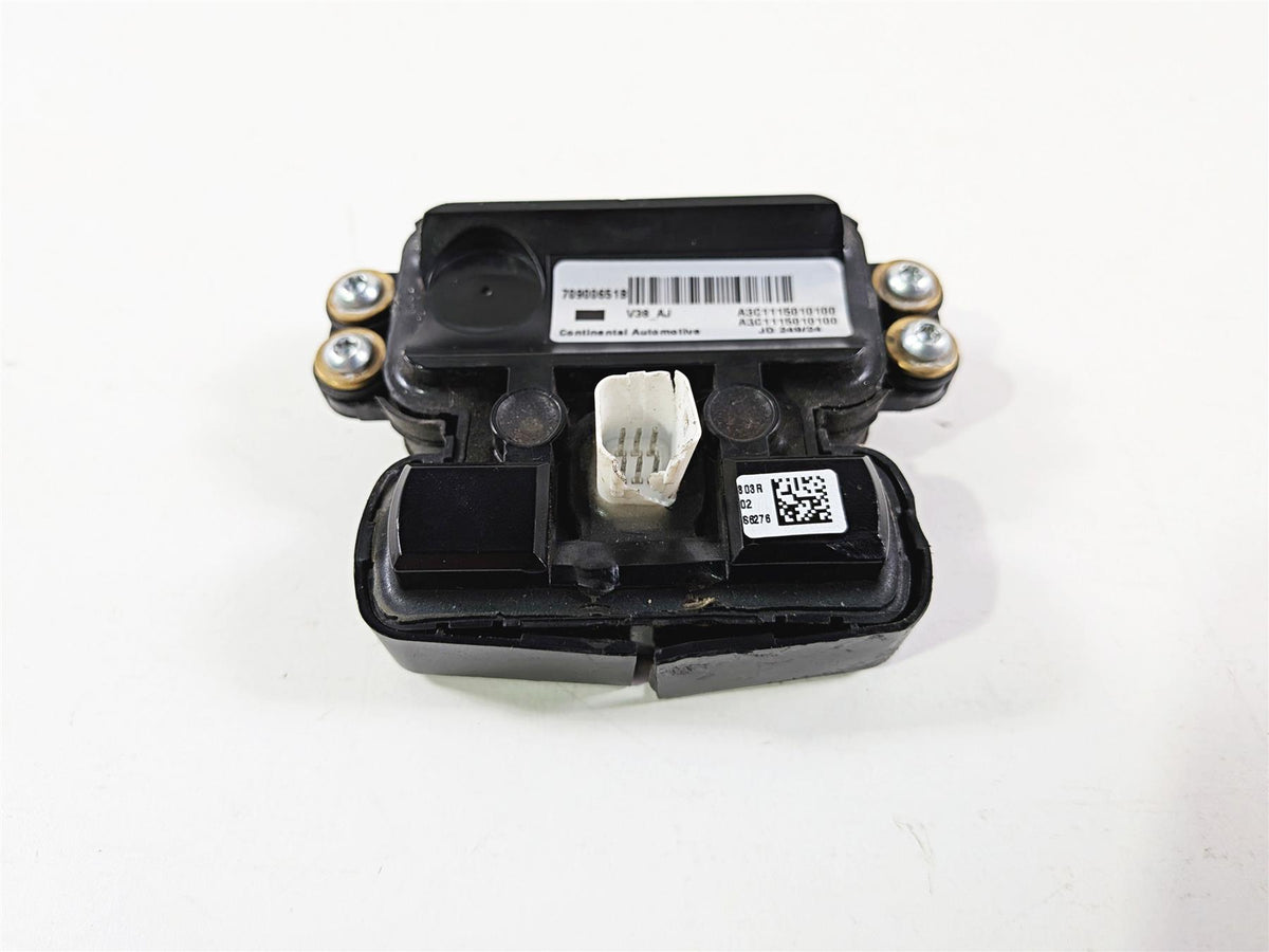 2024 Harley Softail FXLRST Low Rider Speedometer Gauge 3k Only - Read 70900651B {{ shop.shopifyCountryName }} - Mototech271