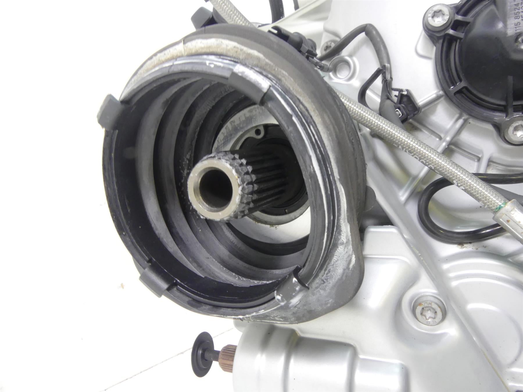 2015 BMW R1200RT K52 Running Engine Motor 16K + Trailing Arm - Read 11008389101 {{ shop.shopifyCountryName }} - Mototech271