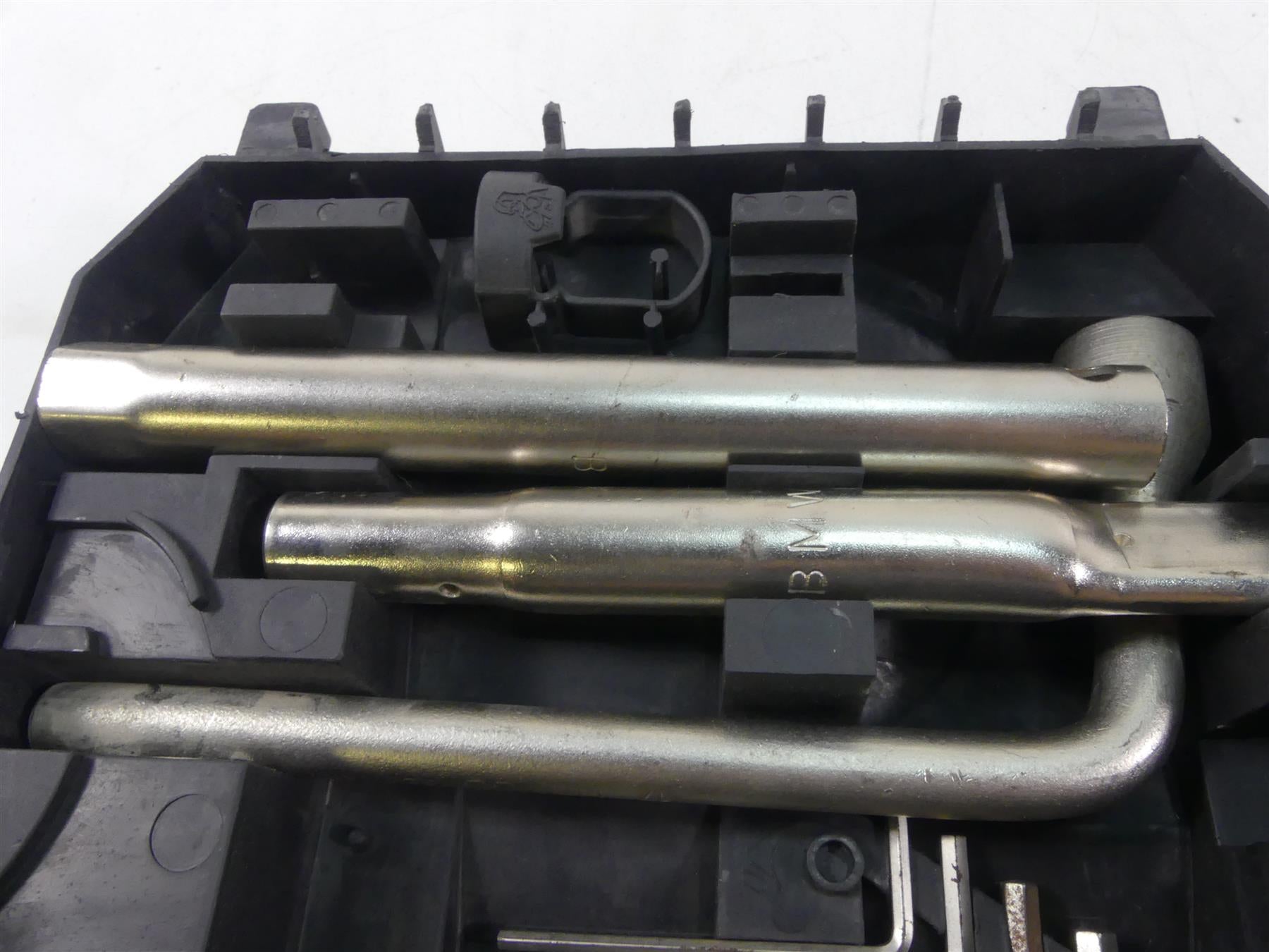 2001 BMW R1150 GS R21 Owners Tools Box + Key Set - Read 51162313394 {{ shop.shopifyCountryName }} - Mototech271