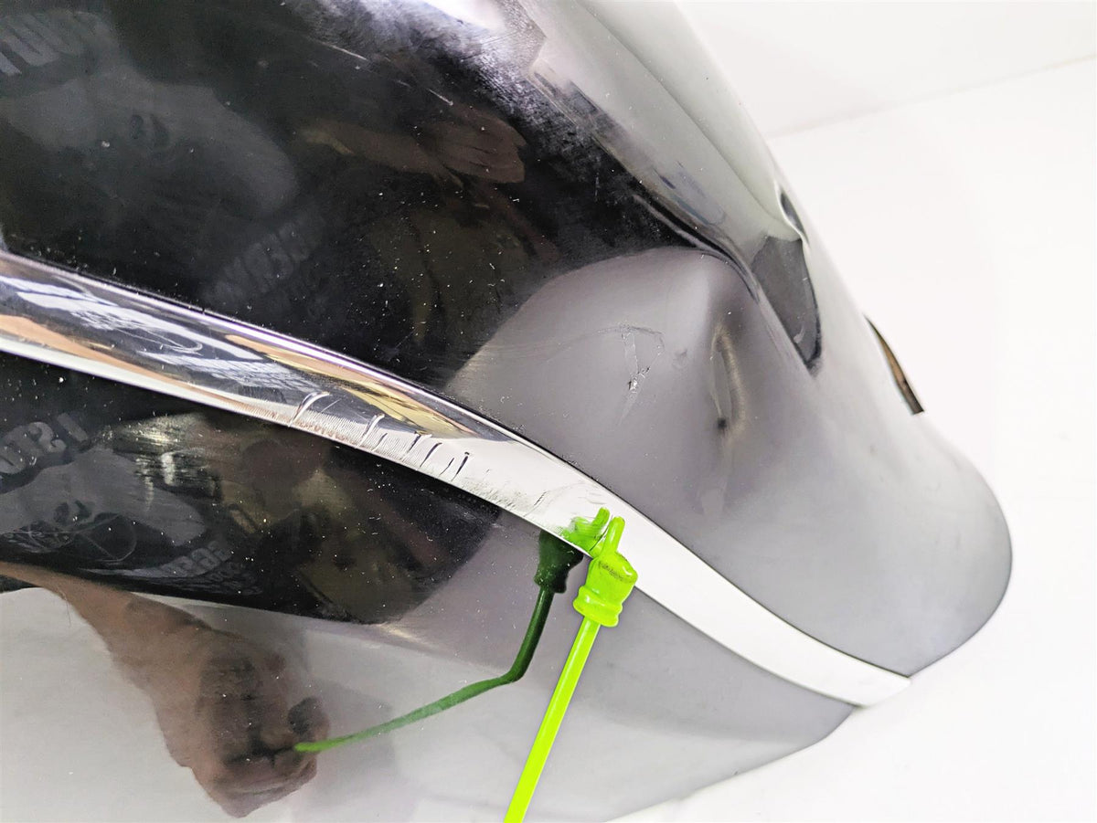 2017 Indian Chieftain Limited Rear Fender - Gloss Black - Dent 1019209 {{ shop.shopifyCountryName }} - Mototech271