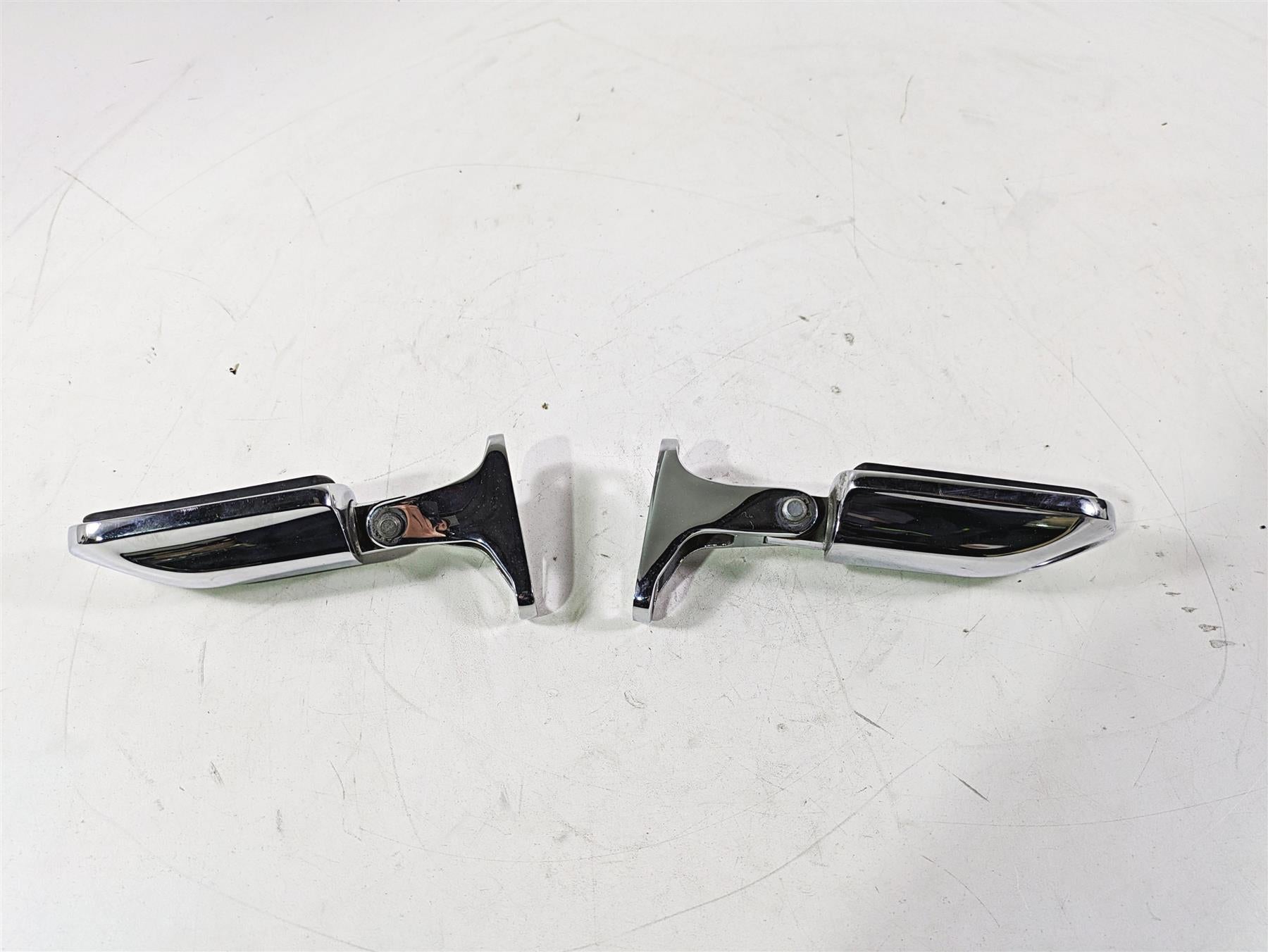 2017 Harley Touring FLTRXS Road Glide Rear Chrome Foot Peg Set 50500462A | Mototech271
