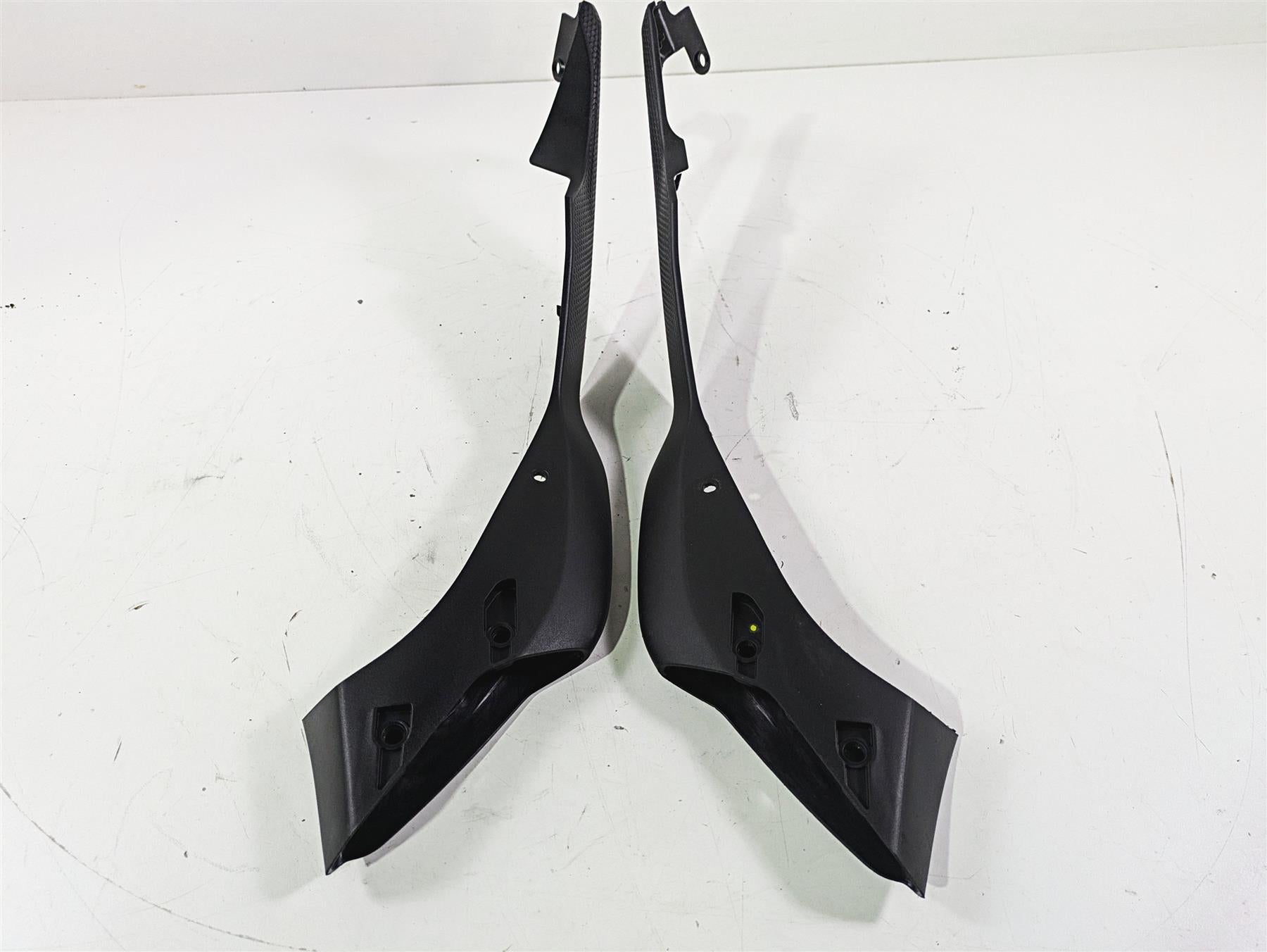 2023 Ducati Monster 937 SP Under Tank Side Infill Cover Fairing Set 4801C283A {{ shop.shopifyCountryName }} - Mototech271