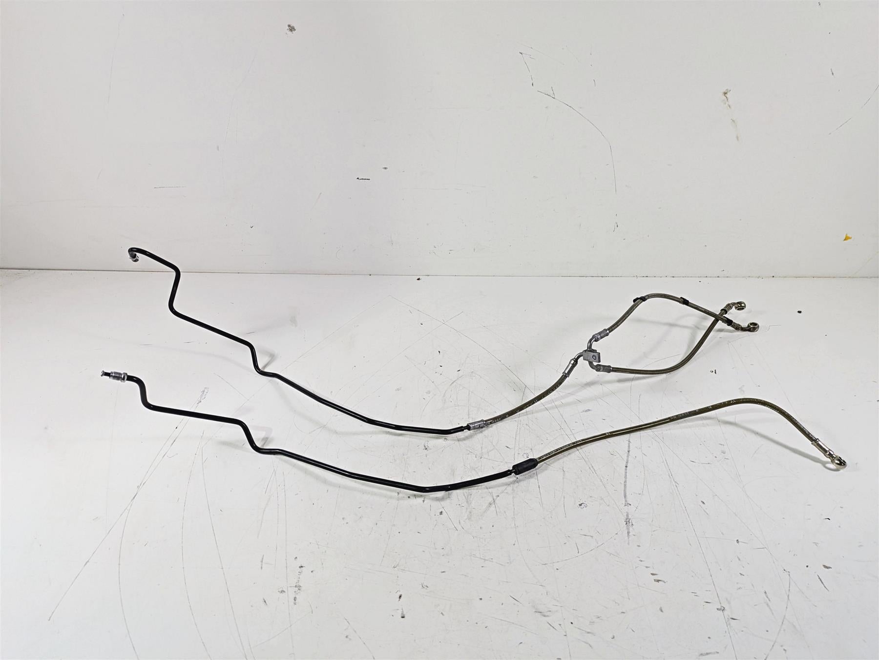 2020 Triumph Daytona 765 Moto2 Front Abs Brake Line Hose Set T2021936 {{ shop.shopifyCountryName }} - Mototech271