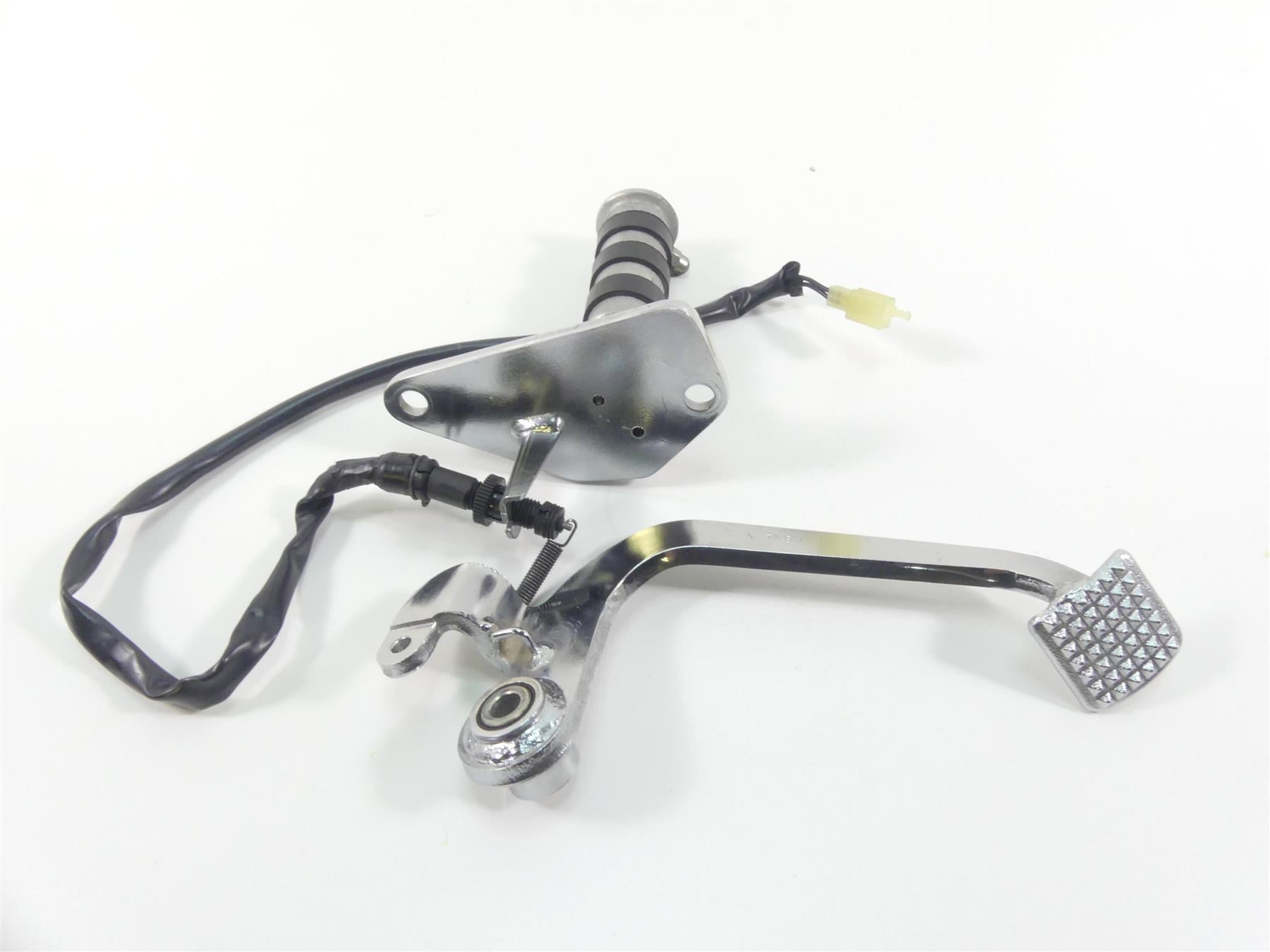 2007 Honda VT1100 C2 Shadow Front Right Foot Peg & Brake Pedal 50615-MCK-A00 {{ shop.shopifyCountryName }} - Mototech271