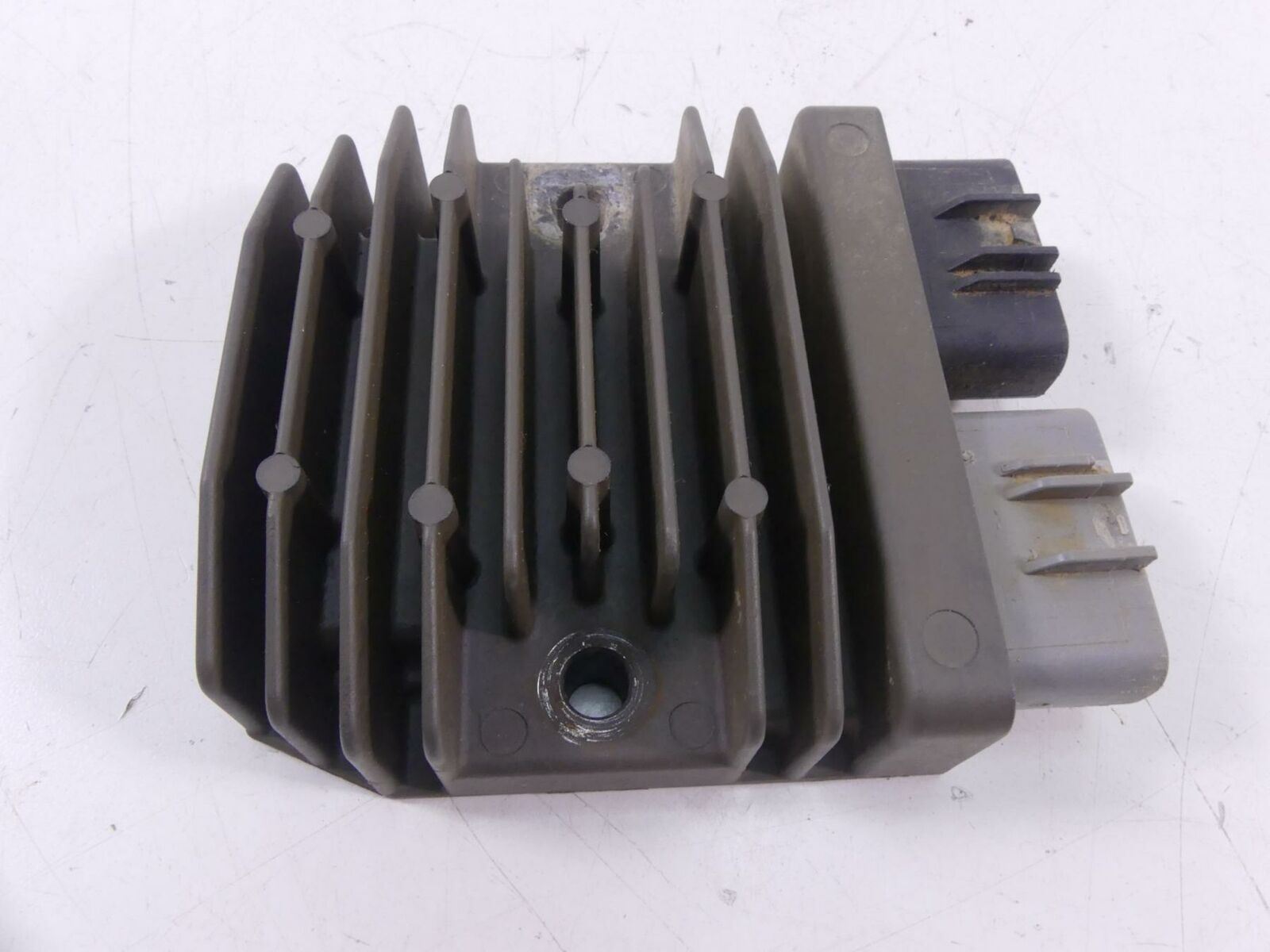 2016 Yamaha YXZ1000 R EPS Rectifier Voltage Regulator 1D7-81960-01-00 {{ shop.shopifyCountryName }} - Mototech271