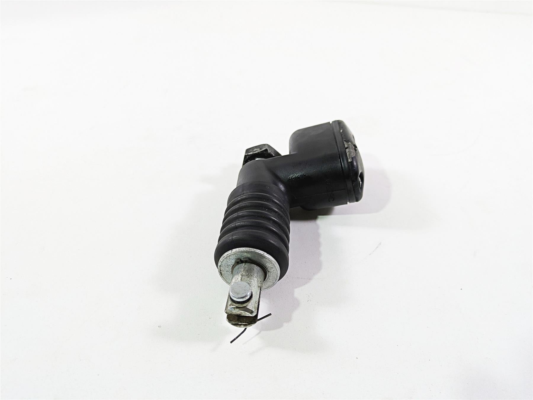 2009 Harley FLSTSB Cross Bones Rear Brake Master Cylinder 41767-05E {{ shop.shopifyCountryName }} - Mototech271