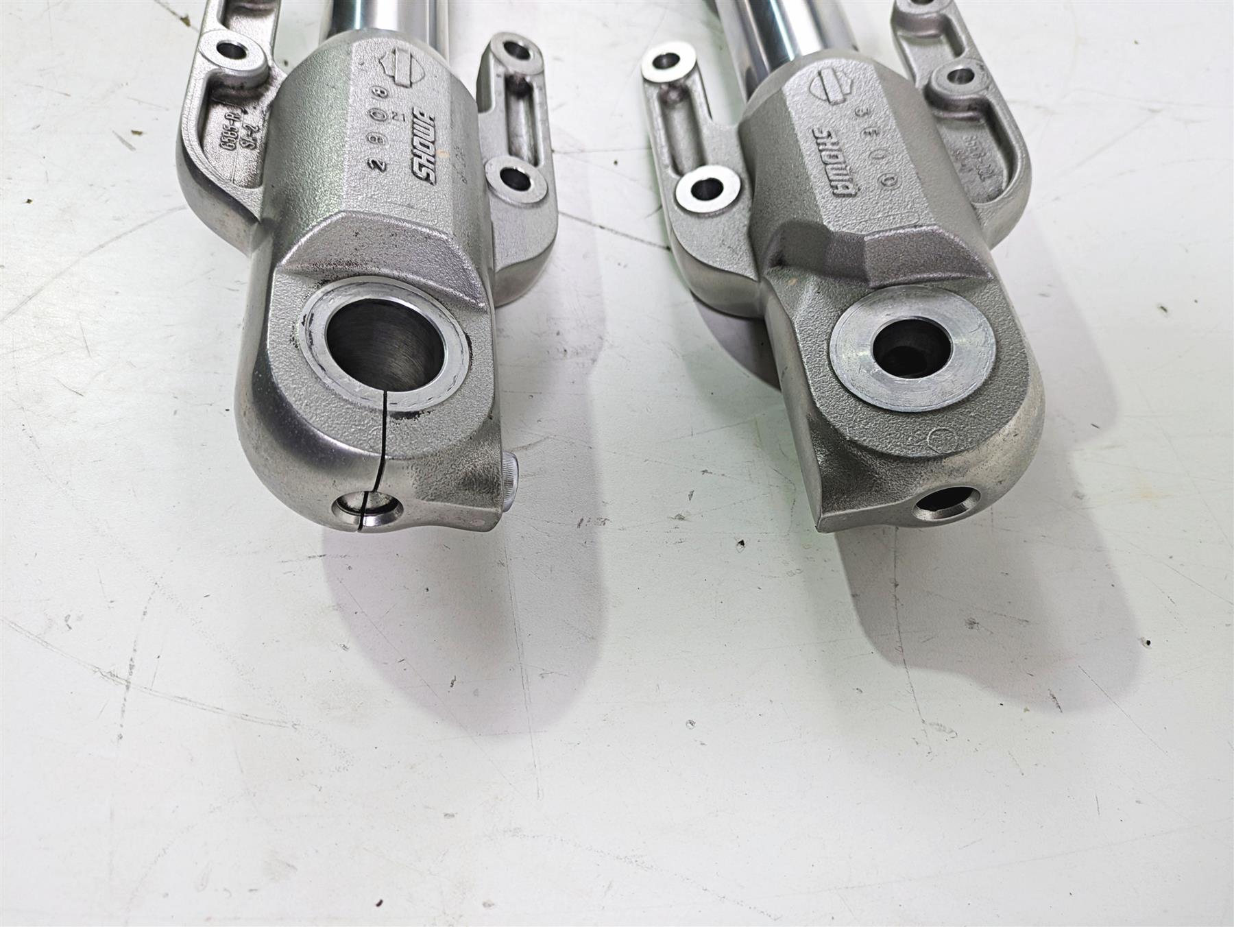 2012 Harley VRSCF Muscle V Rod Straight Front Fork Leg Set 48700-09 48701-09 {{ shop.shopifyCountryName }} - Mototech271
