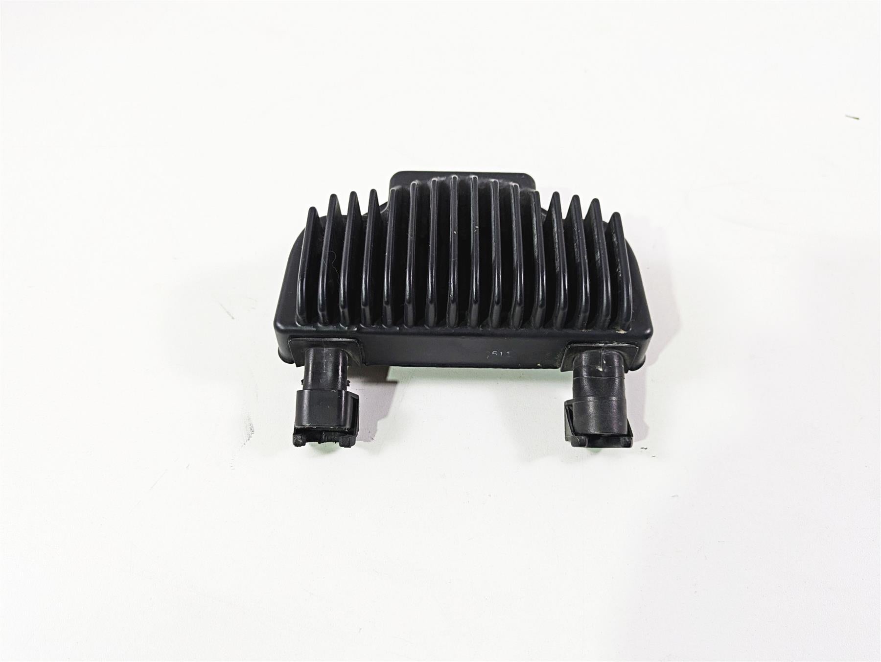 2011 Harley FXDC Dyna Super Glide Rectifier Voltage Regulator 74631-08A {{ shop.shopifyCountryName }} - Mototech271