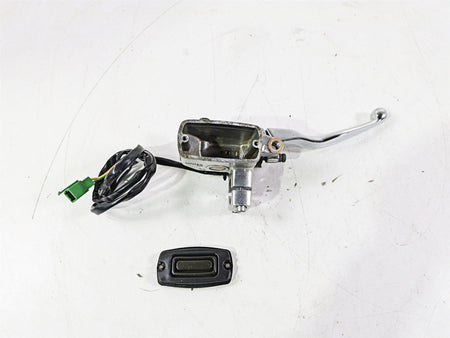 2004 Yamaha XVZ1300 Royal Star Front Brake Master Cylinder 4XY-W2587-01-00 {{ shop.shopifyCountryName }} - Mototech271