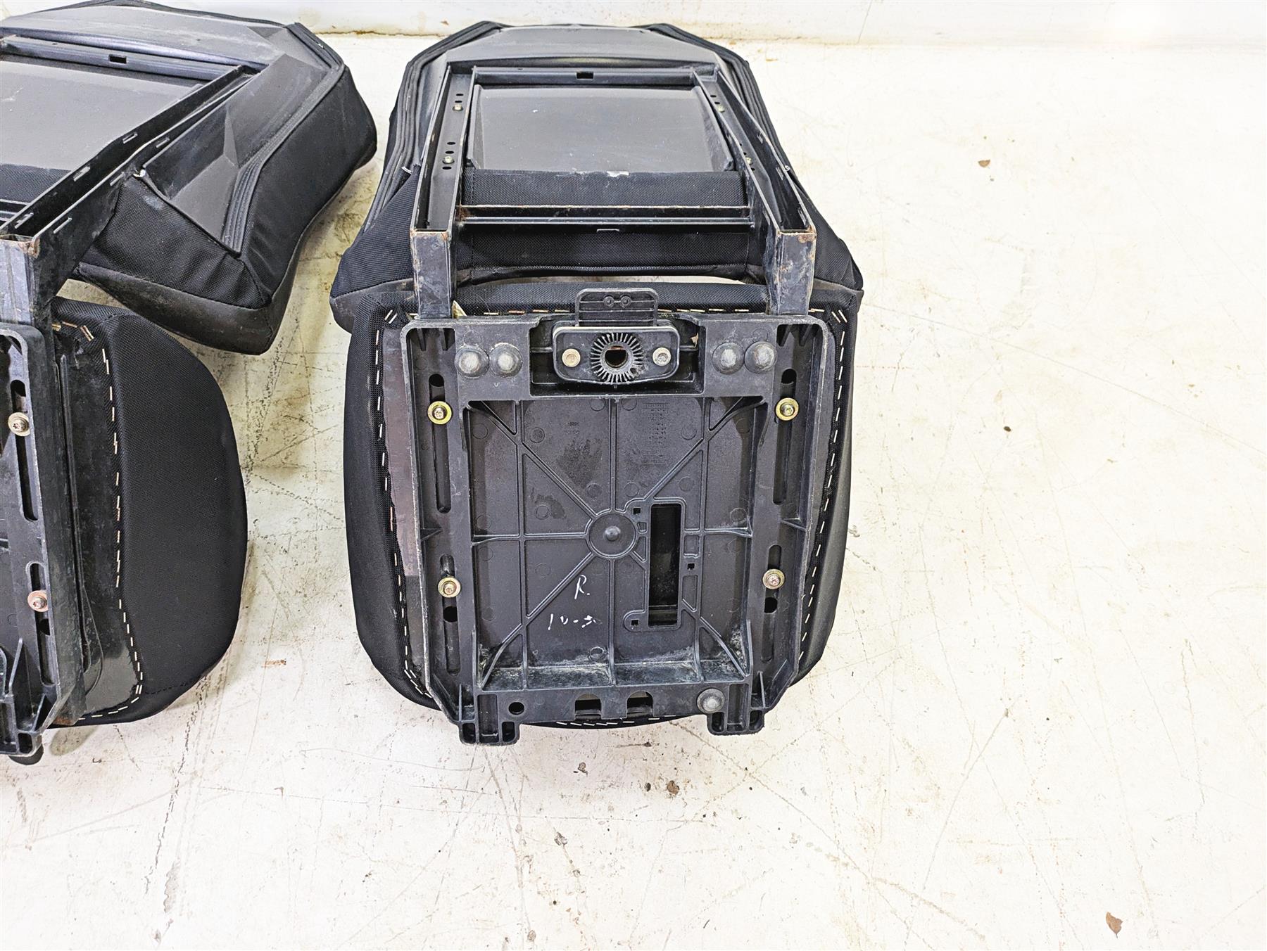 2020 Polaris General 1000 EPS Driver Passenger Seat Set - No Cuts 1022256 {{ shop.shopifyCountryName }} - Mototech271