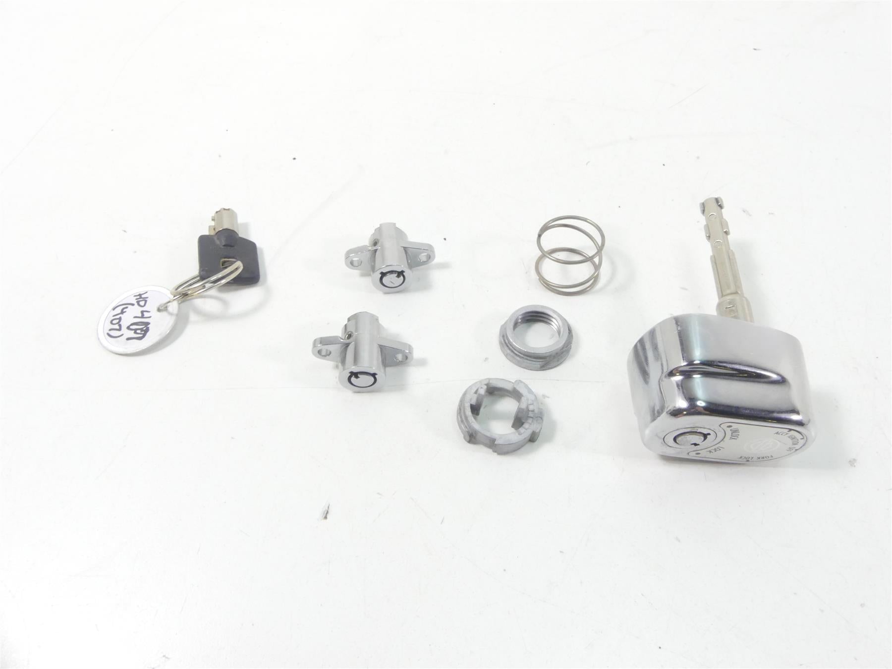 2014 Harley Touring FLHTK Electra Glide Ignition Knob Key Lock Set 71400017 {{ shop.shopifyCountryName }} - Mototech271