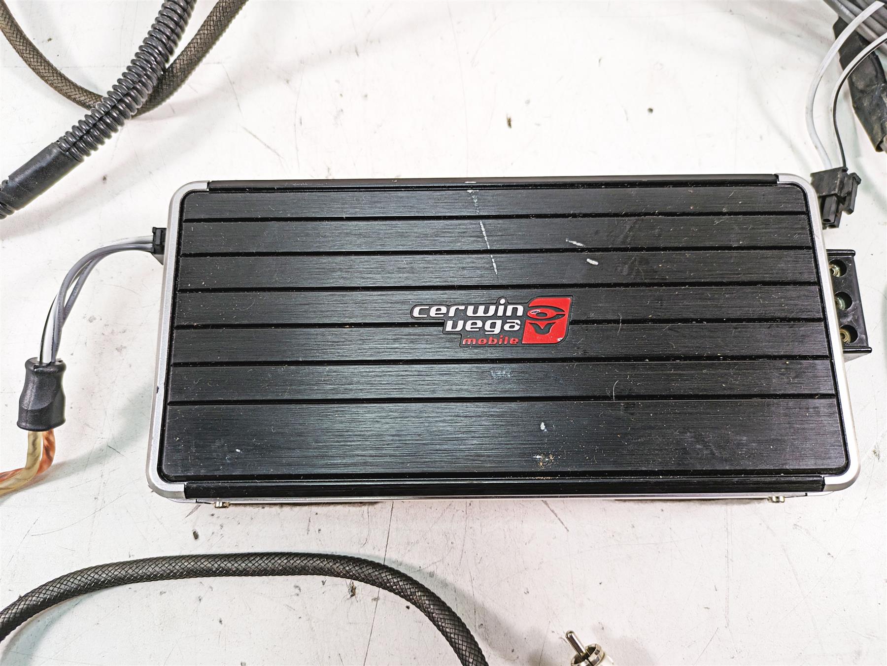 2008 Harley FLHTCU Electra Glide Cerwin Vega Radio Speaker Amplifier Set B54 {{ shop.shopifyCountryName }} - Mototech271