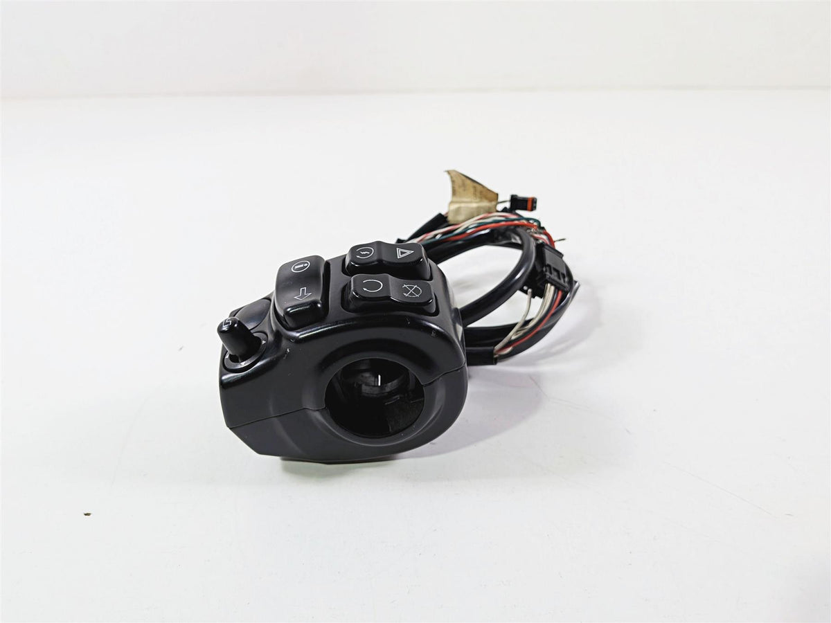 2016 Harley Touring FLHX Street Glide Right Hand Control Switch 71500129B {{ shop.shopifyCountryName }} - Mototech271