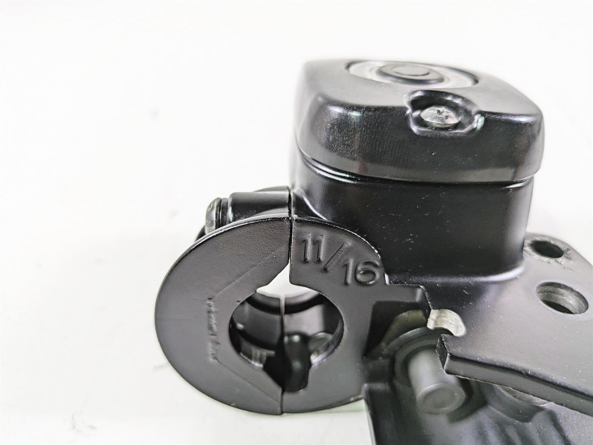 2015 Harley FXDL Dyna Low Rider Front Brake Master Cylinder 11/16 45170-08F {{ shop.shopifyCountryName }} - Mototech271