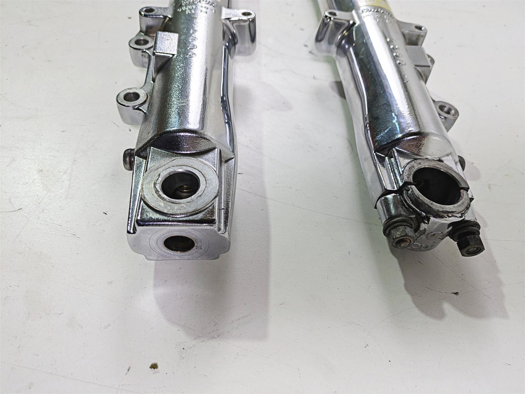 2011 Harley Touring FLHTCUSE CVO E-Glide Chrome Front Fork Leg Set 48790-09 {{ shop.shopifyCountryName }} - Mototech271