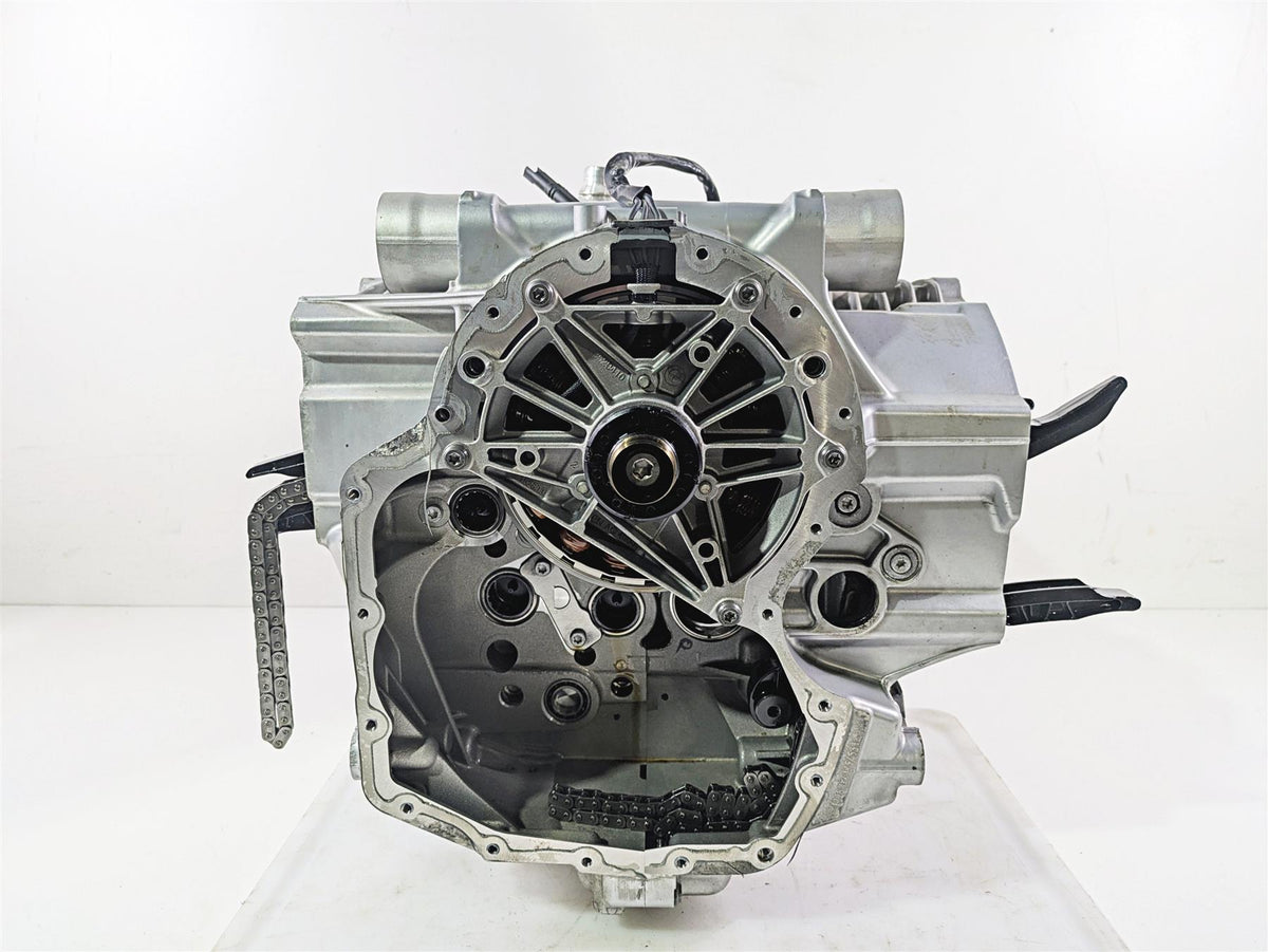 2016 BMW R1200RT K52 Engine Bottom End Crank Shaft Case FOR PARTS 11008554887 {{ shop.shopifyCountryName }} - Mototech271
