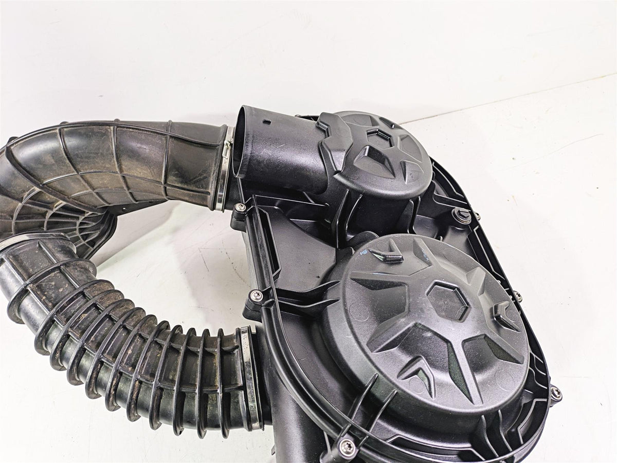 2018 Can Am Maverick X3 XRC Turbo R Inner Outer Clutch Cover 420212605 420212508 {{ shop.shopifyCountryName }} - Mototech271