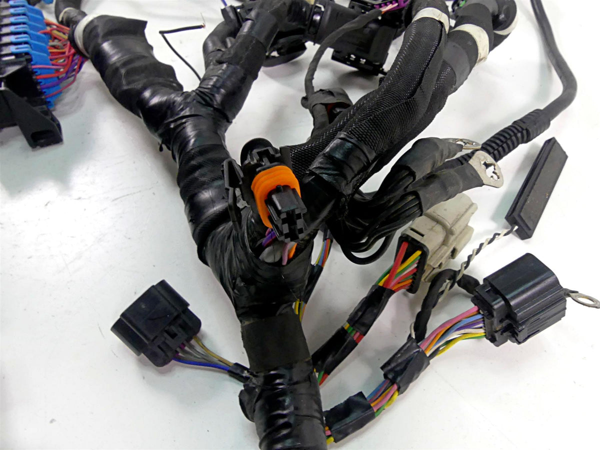 2019 Indian Chieftain Classic Wiring Harness Loom - Read 2414745 {{ shop.shopifyCountryName }} - Mototech271