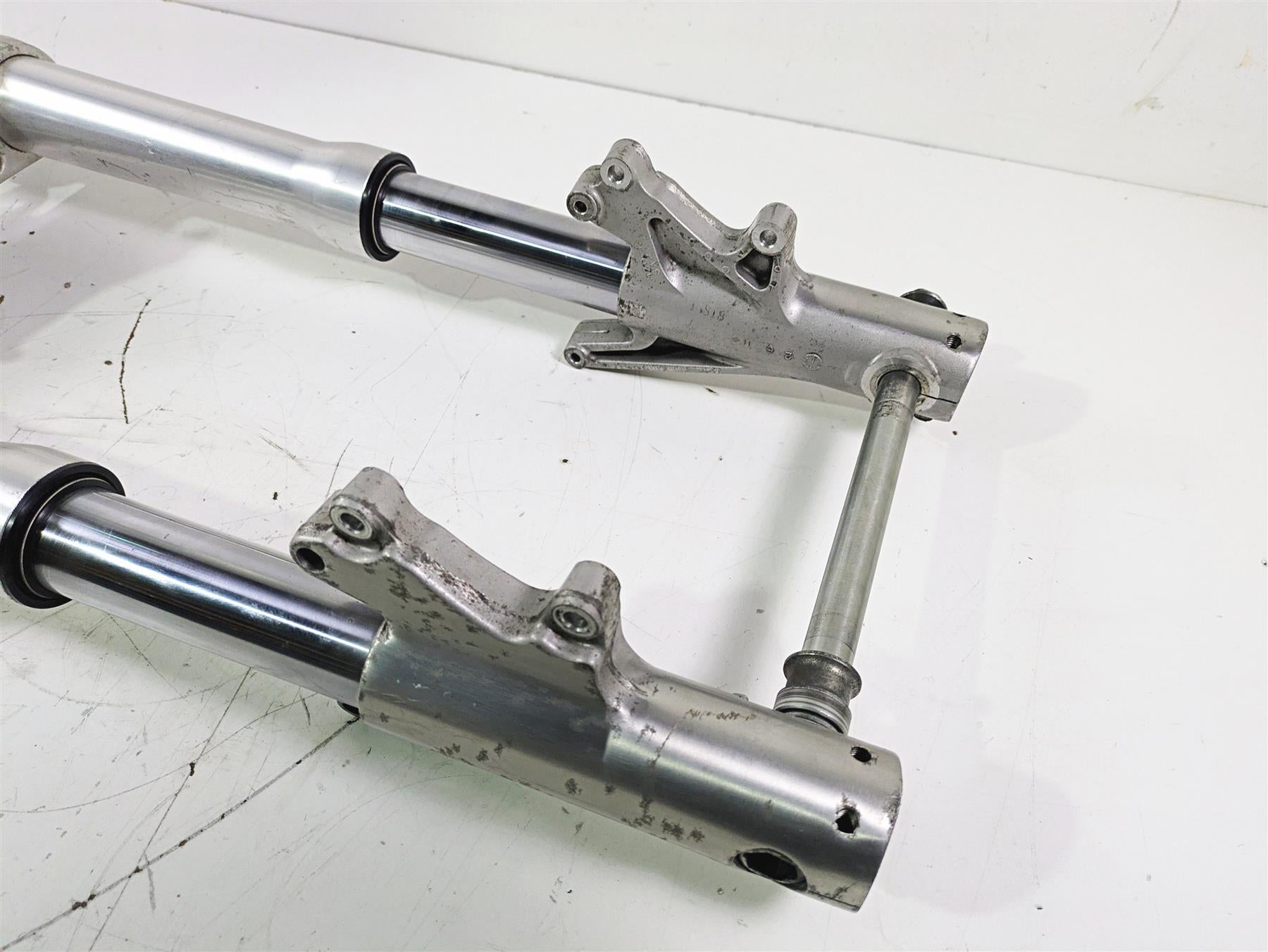 2002 Honda GL1500 CD Valkyrie Deluxe Front End Fork Leg Set 51500-MZ0-003 {{ shop.shopifyCountryName }} - Mototech271