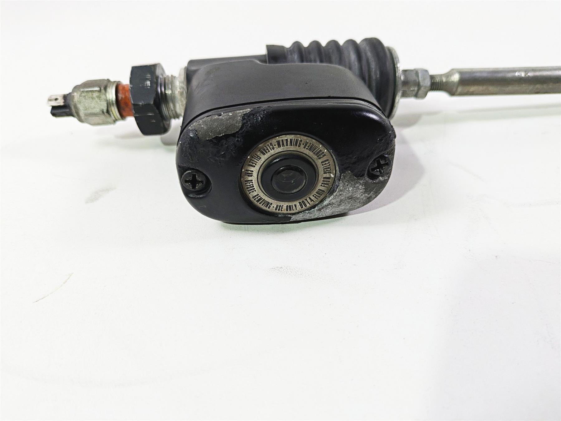 2011 Harley FXDC Dyna Super Glide Rear Brake Master Cylinder 42474-06C {{ shop.shopifyCountryName }} - Mototech271