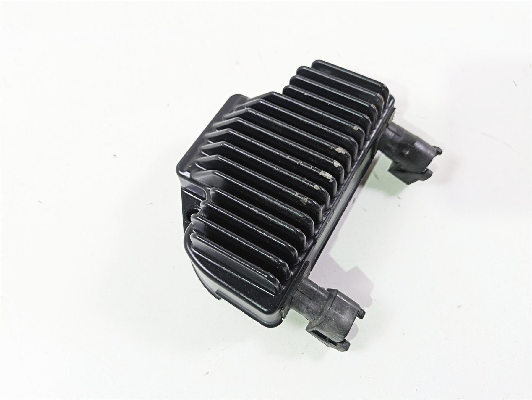 2016 Harley FXDWG Dyna Wide Glide Rectifier Voltage Regulator 74631-08A {{ shop.shopifyCountryName }} - Mototech271