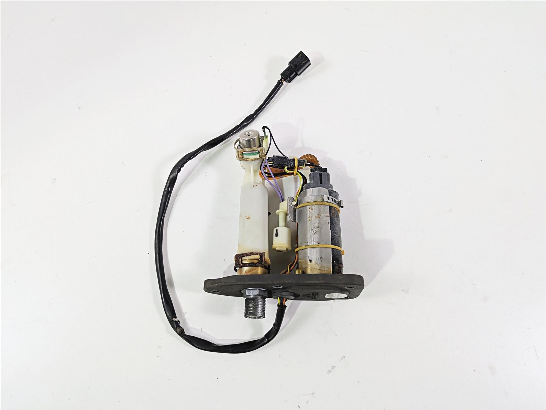 2007 Harley Sportster XL1200 C Fuel Gas Petrol Pump - For Parts 75268-07A