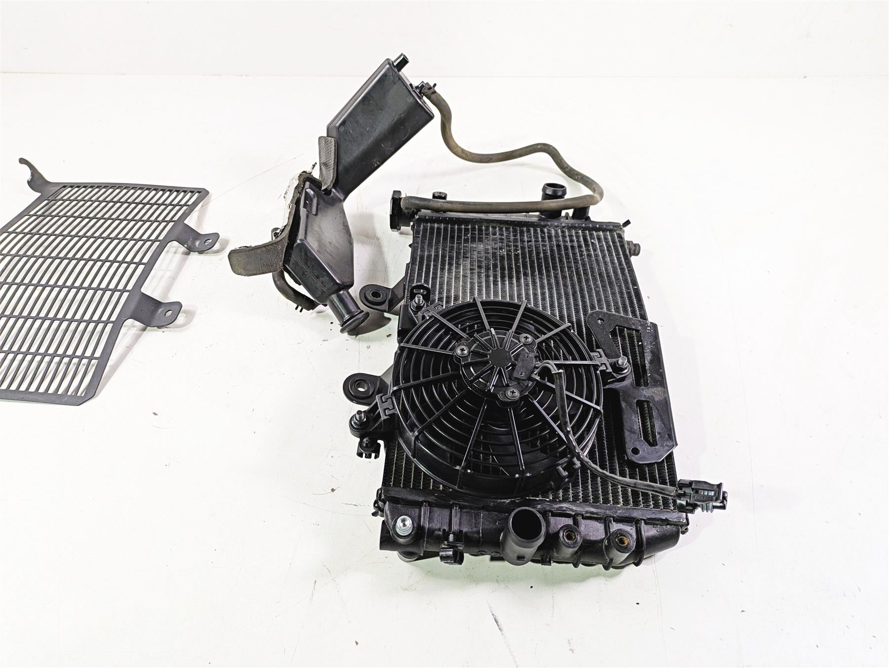 2022 Harley RA1250 S Pan America Radiator Fan Reservoir Hoses Set 26800221A {{ shop.shopifyCountryName }} - Mototech271