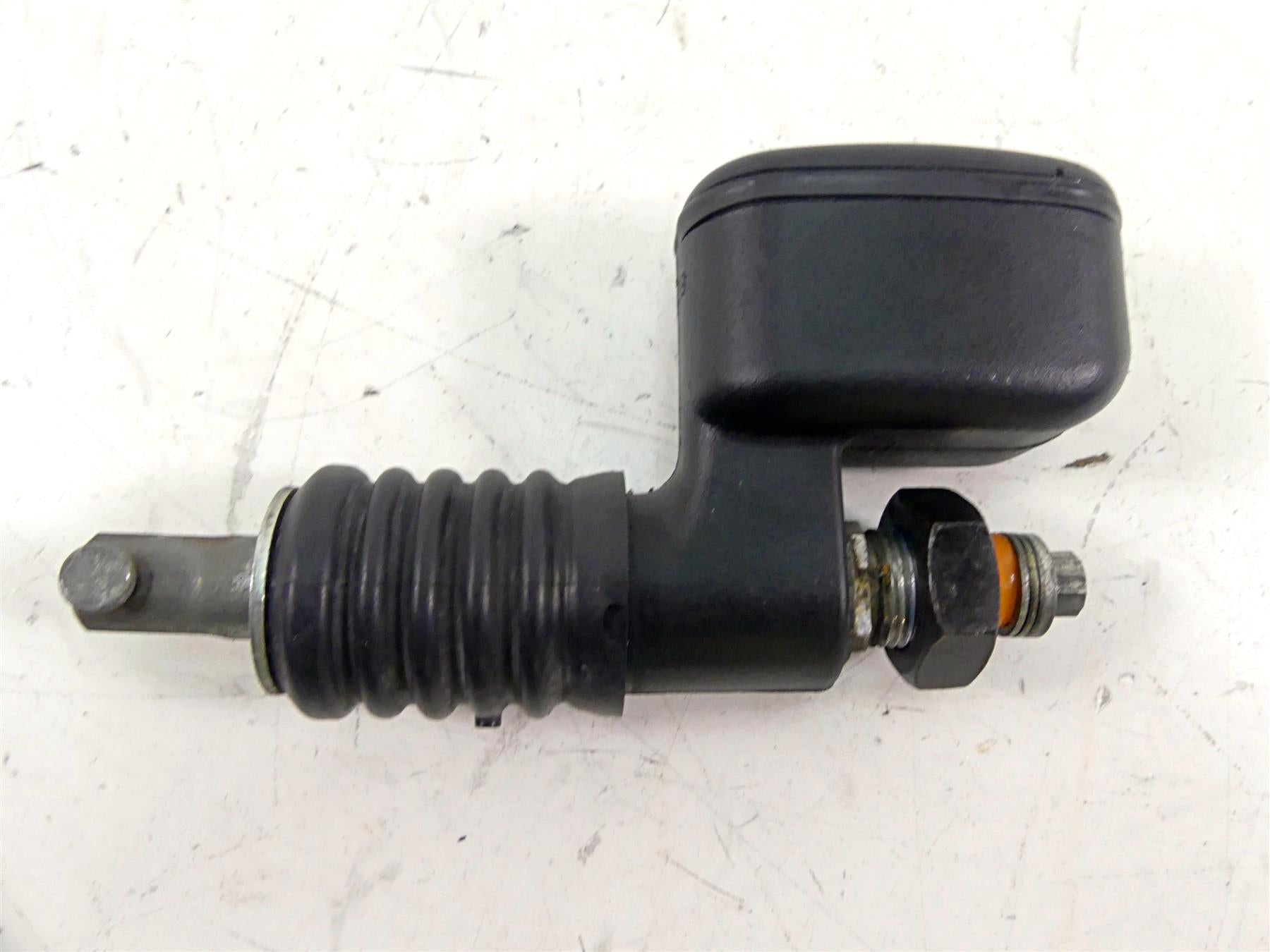 2013 Harley Softail FLSTFB Fat Boy Lo Rear Brake Master Cylinder 41767-05E {{ shop.shopifyCountryName }} - Mototech271