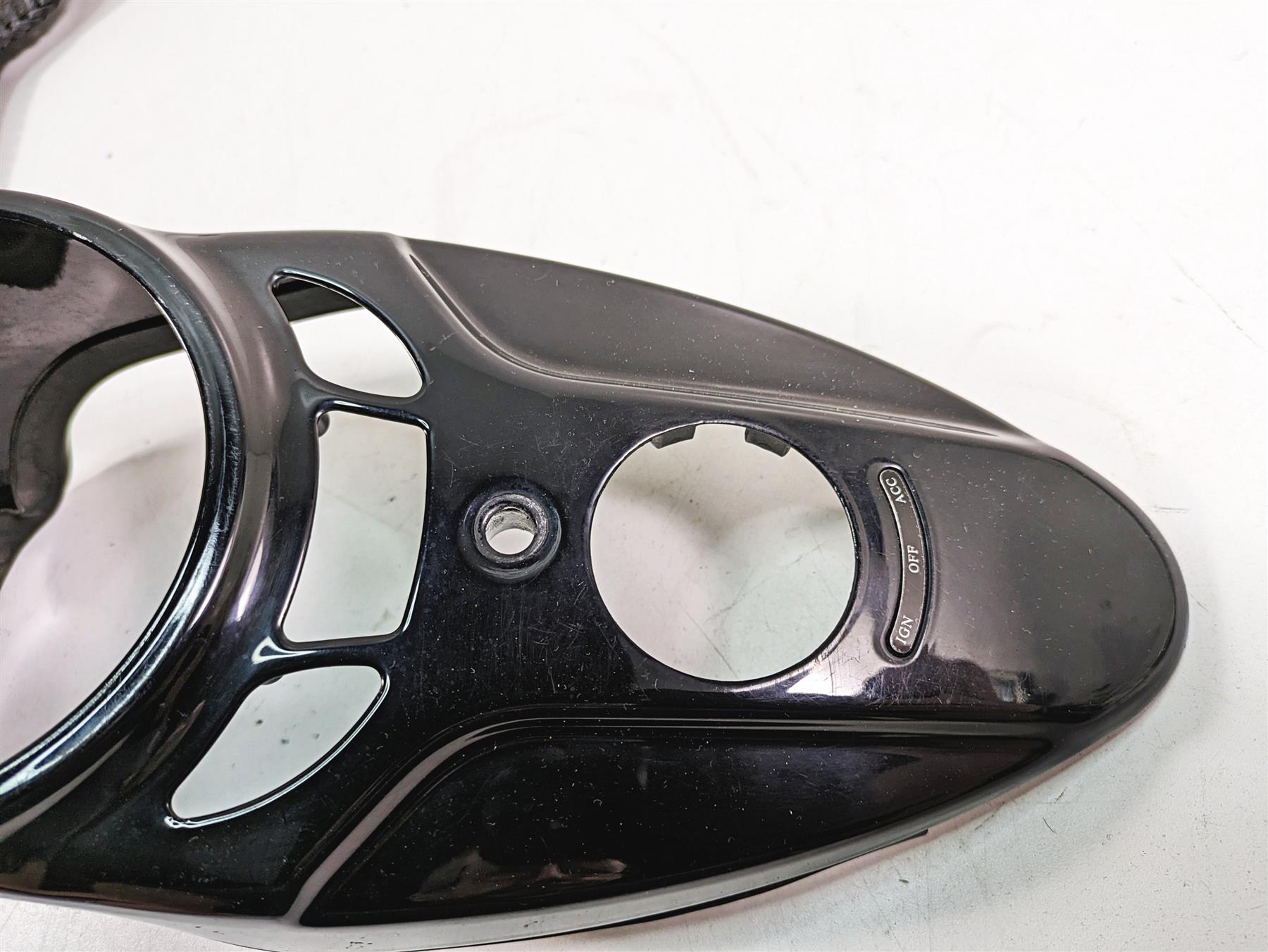 2009 Harley Softail FLSTSB Cross Bones Speedo Cover Tank Dash 71952-08 {{ shop.shopifyCountryName }} - Mototech271