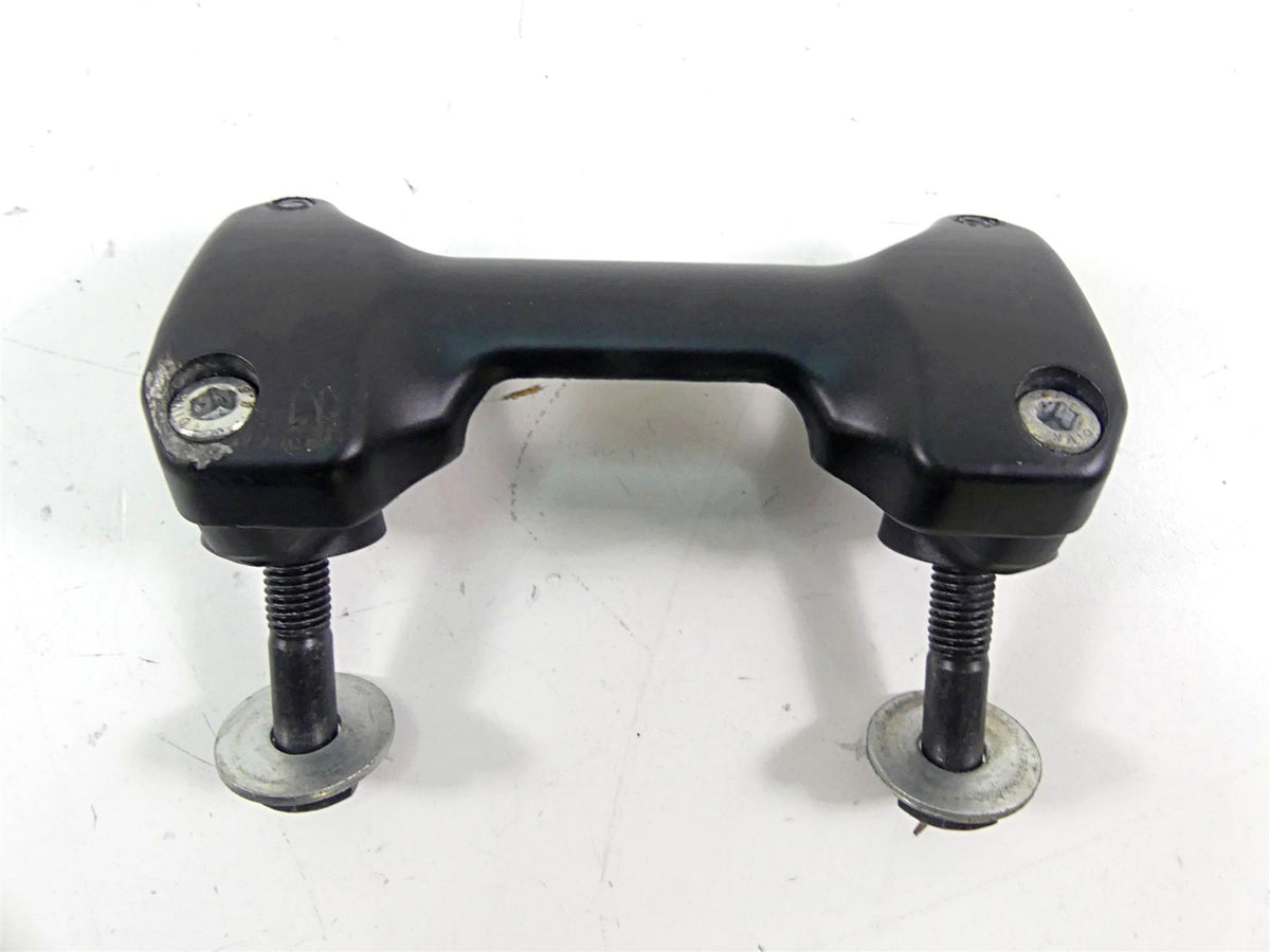 2019 Indian Chieftain Classic Handlebar Handle Bar Clamps Risers 5139656 5639269 {{ shop.shopifyCountryName }} - Mototech271