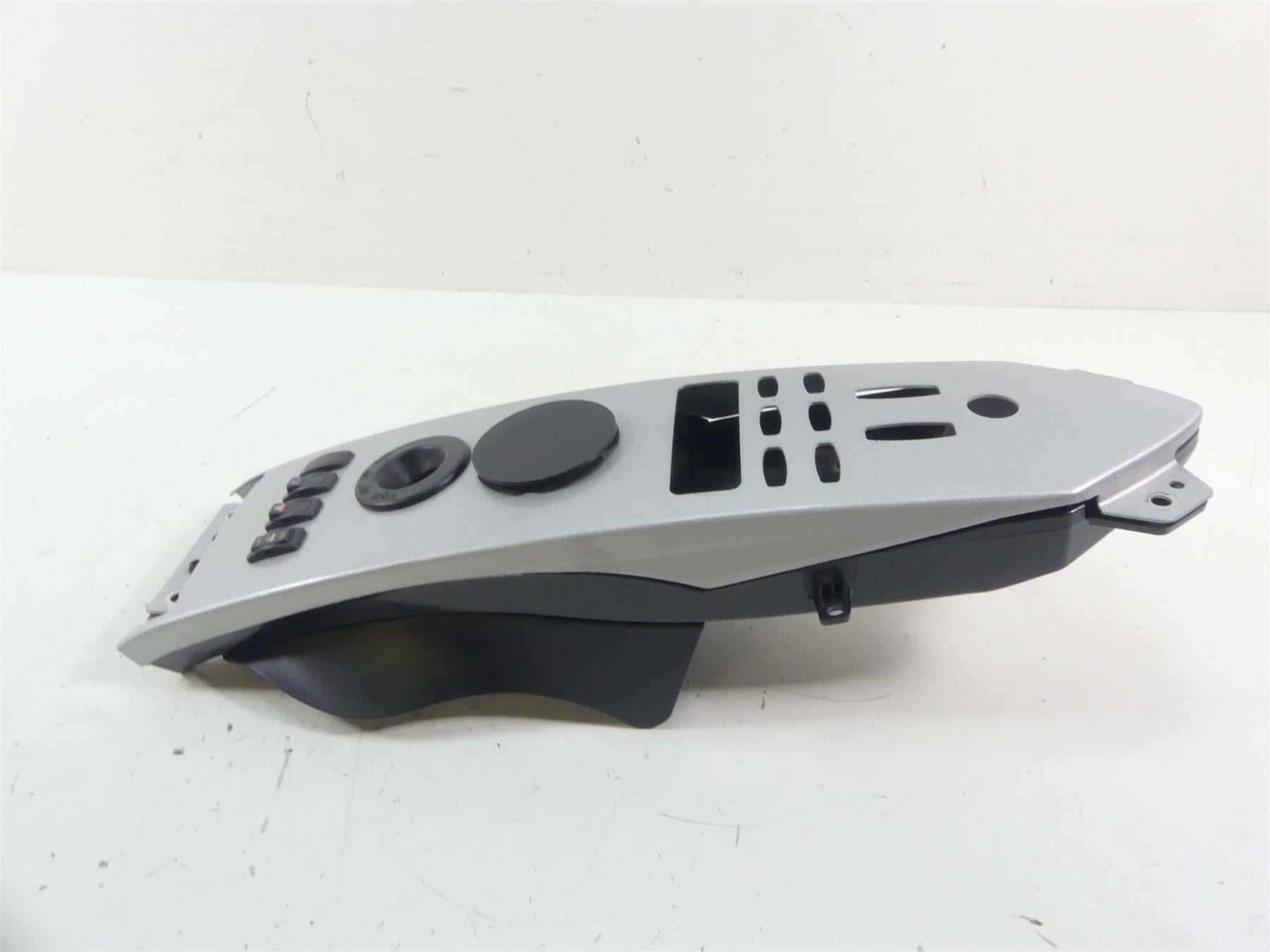 2011 Victory Vision Tour Center Tank Radio Console Cover Fairing Set 5253469 {{ shop.shopifyCountryName }} - Mototech271