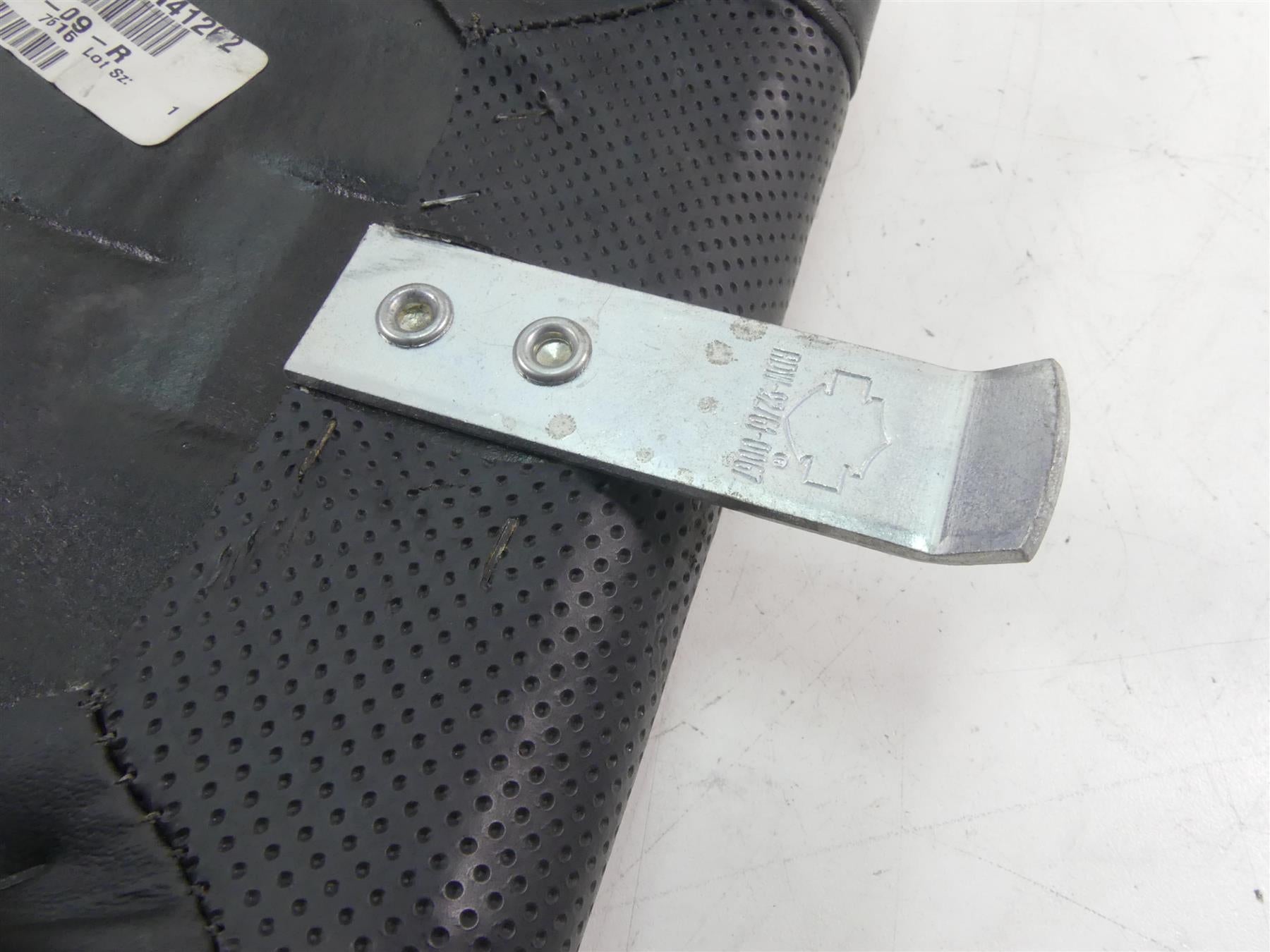 2012 Harley VRSCF Muscle Rod Rear Passenger Pillion Saddle Seat 52438-09 {{ shop.shopifyCountryName }} - Mototech271