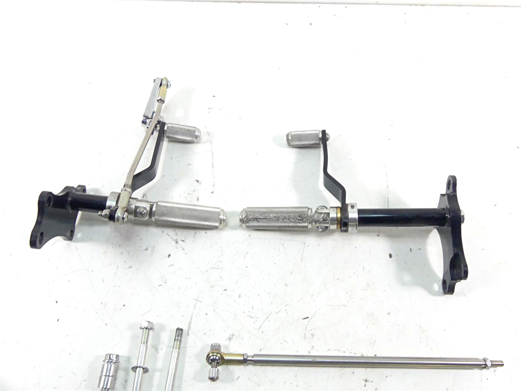 1997 Harley Sportster XL1200 C Front Control Footpeg Shifter Brake Pedal Set {{ shop.shopifyCountryName }} - Mototech271