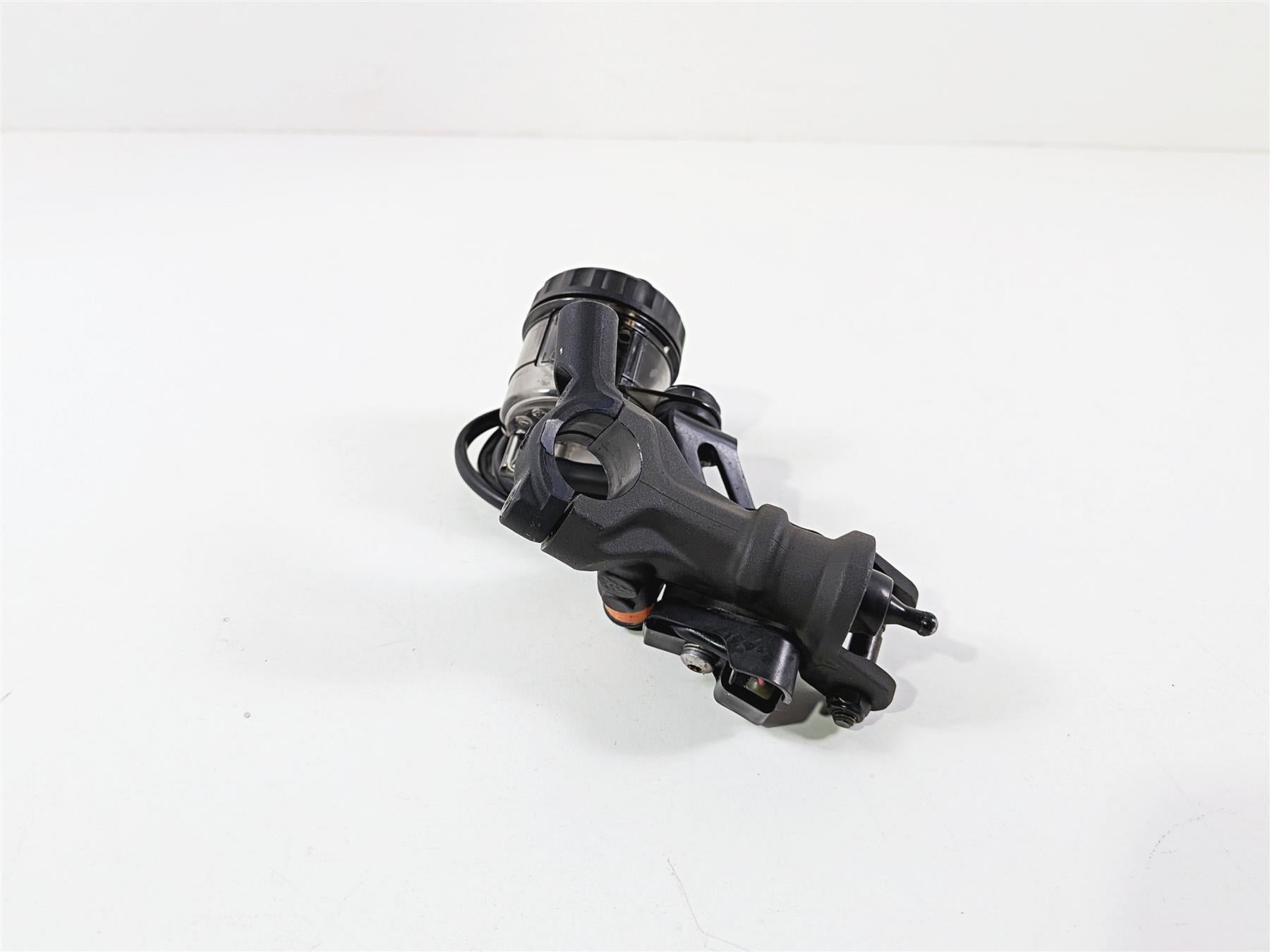 2022 Triumph Tiger 900 GT Pro Front Radial Brake Master Cylinder T2022194 {{ shop.shopifyCountryName }} - Mototech271