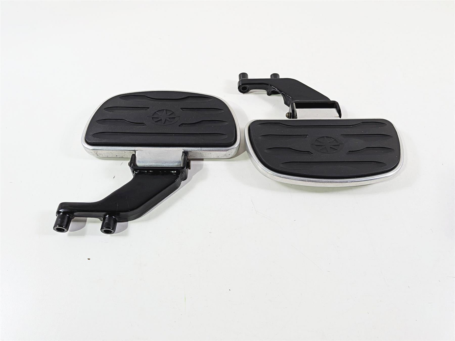 2006 Yamaha XVZ1300 Royal Star Rear Passenger Floor Board Set 4XY-27430-00-00 {{ shop.shopifyCountryName }} - Mototech271