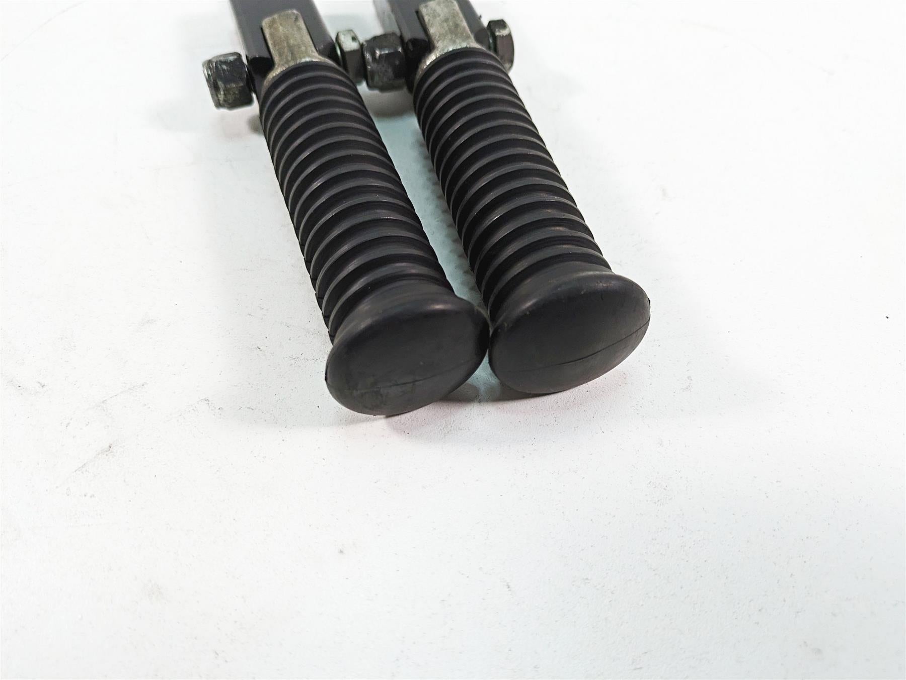 1986 Harley Sportster XLH 883 Rear Passenger Foot Peg Set 50615-83 {{ shop.shopifyCountryName }} - Mototech271