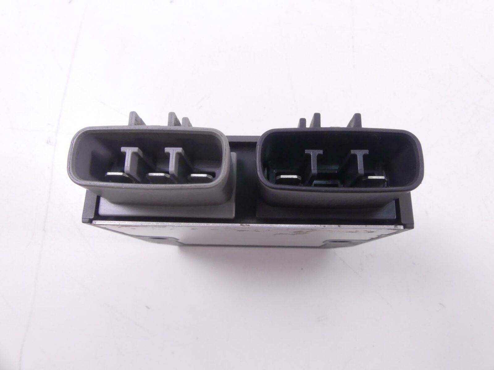 2012 Yamaha XT1200 Super Tenere Rectifier Voltage Regulator 1D7-81960-01-00 {{ shop.shopifyCountryName }} - Mototech271