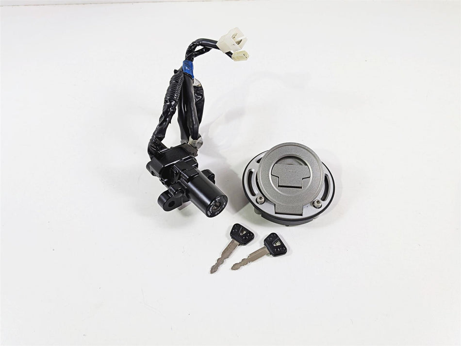 2024 Yamaha YZF R1 RN65 Ignition Switch Key Lock Set B3L-82501-11-00 {{ shop.shopifyCountryName }} - Mototech271