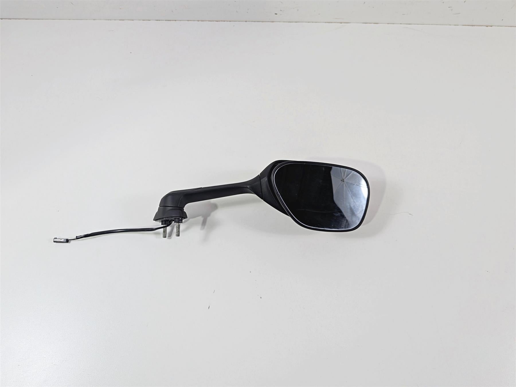 2024 Suzuki GSXR600 Right Rear View Mirror Blinker 56500-47H01 {{ shop.shopifyCountryName }} - Mototech271