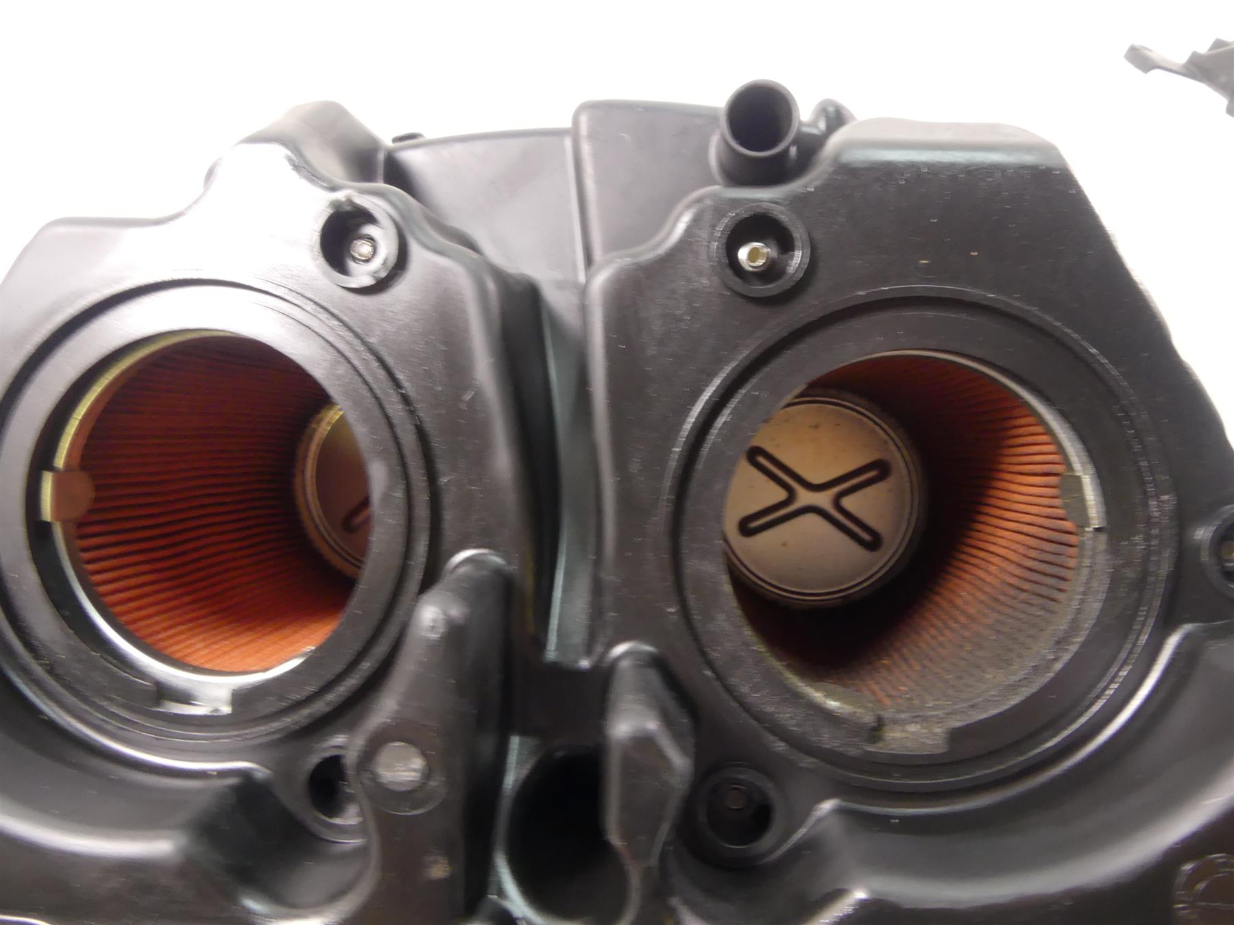 2004 Honda CBR1000RR SC57 Air Cleaner Box Injectors & Scoop Ram 17220-MEL-000 {{ shop.shopifyCountryName }} - Mototech271