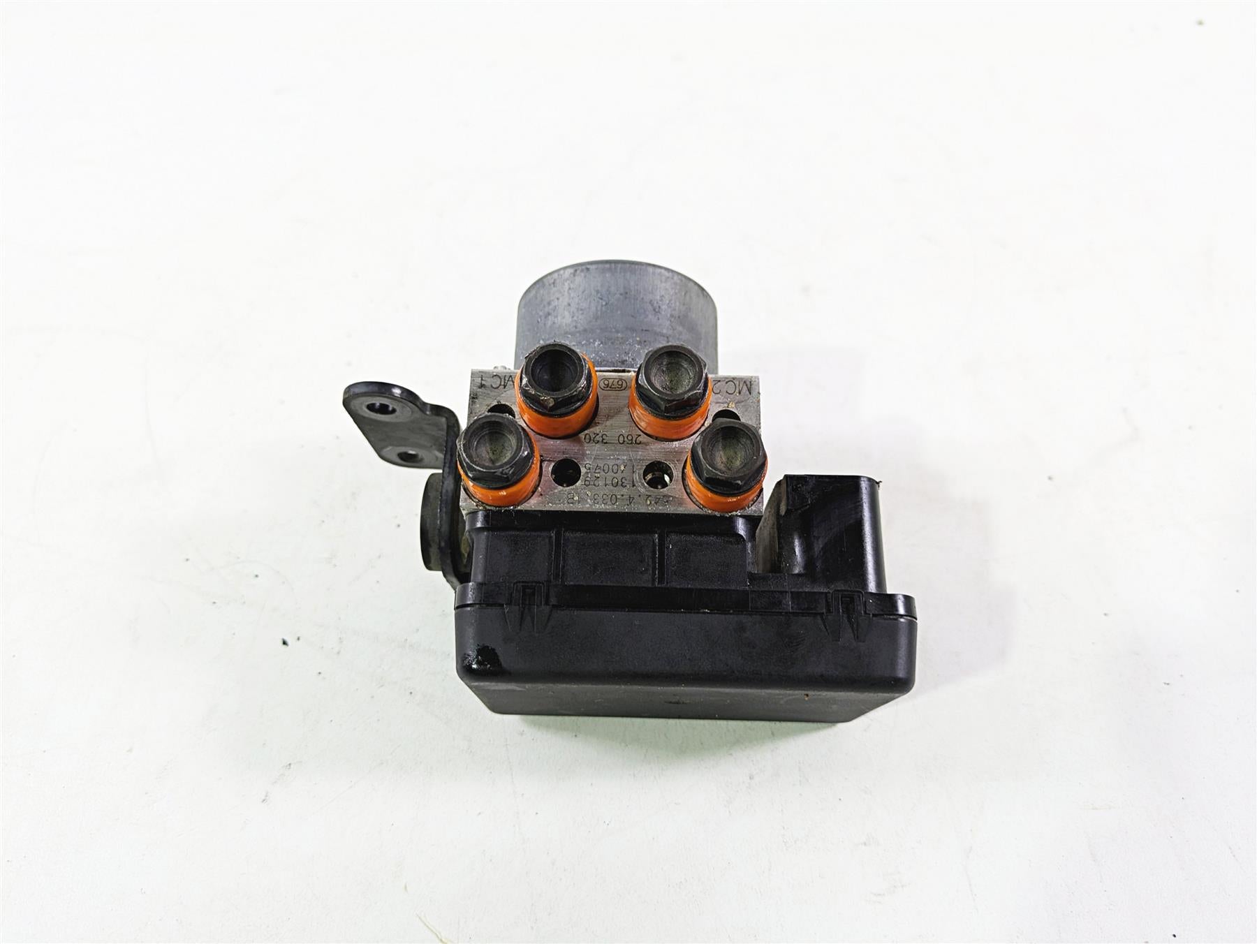 2013 Ducati Hyperstrada 821 Abs Brake Pump Module Unit 54240401A | Mototech271